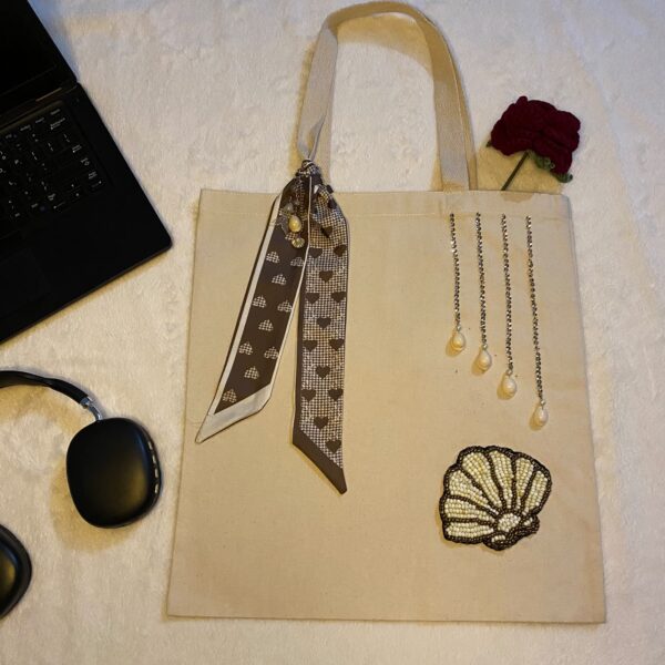 Skin Shell Tote Bag