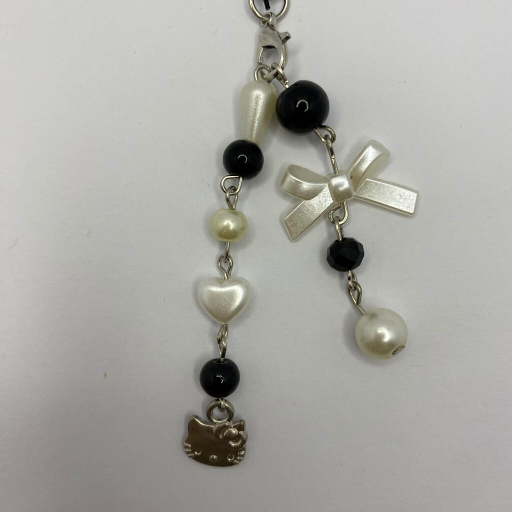 Hello Kitty Phonecharm