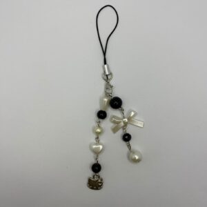 Hello Kitty Phonecharm - Image 1