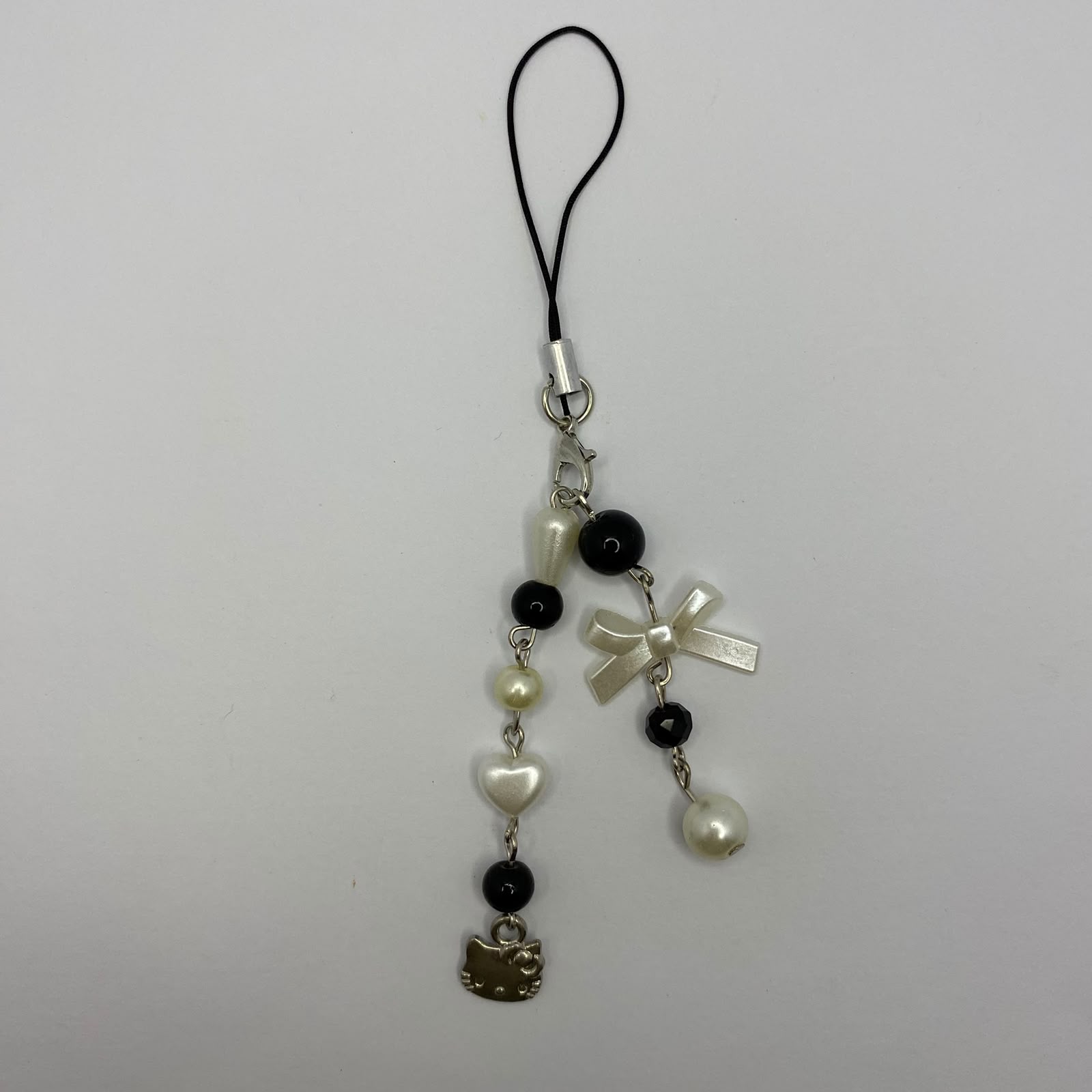 Hello Kitty Phonecharm - Image 1